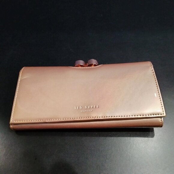 Ted Baker London Wallet/Organizer, Rose Gold Patent Leather, Limited Edition - Picture 1 of 9